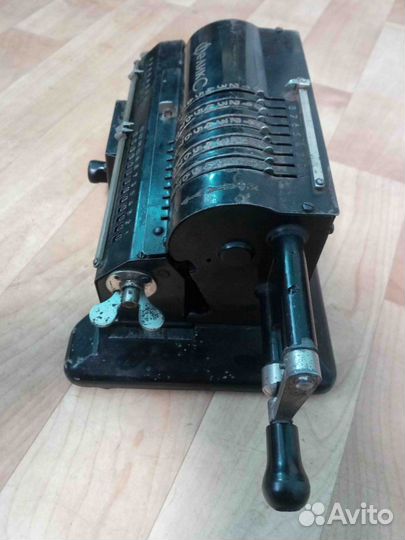 Арифмометр 