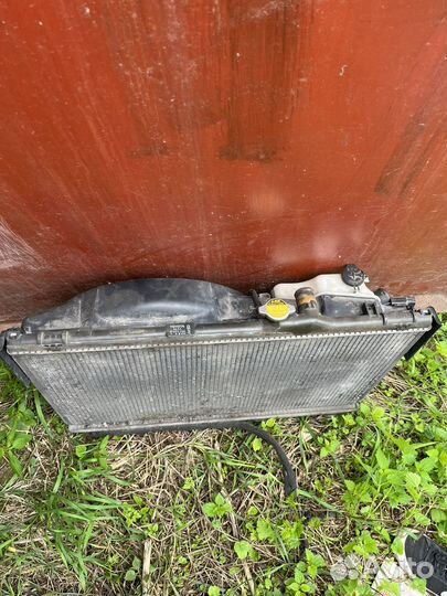 Радиатор Toyota crown jzs173