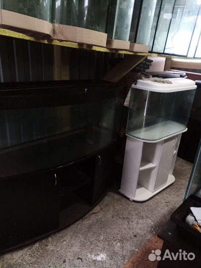 Аквариум 350 л. С гнутым стеклом