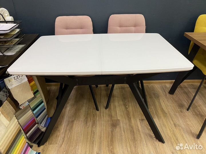 Кухонный стол