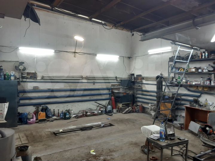 Гараж, > 30 м²