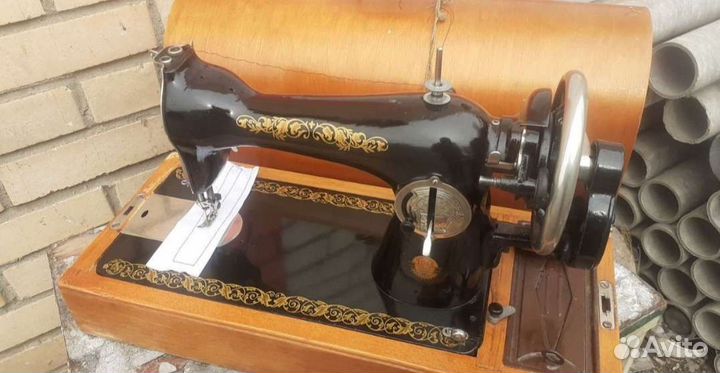 Швейная машина Подольск 2м