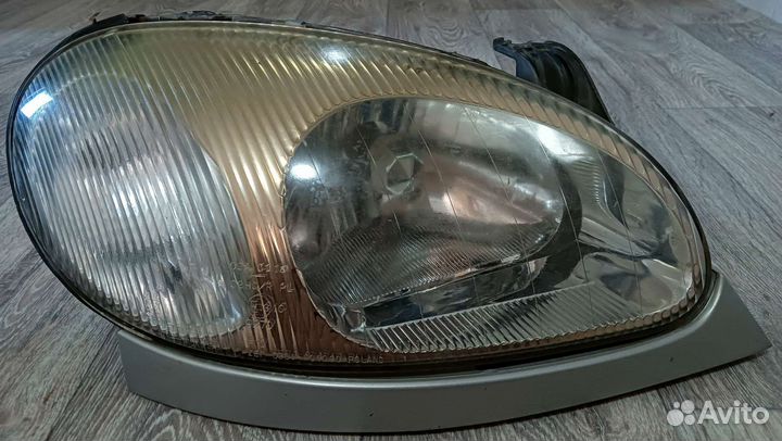 Продам фару