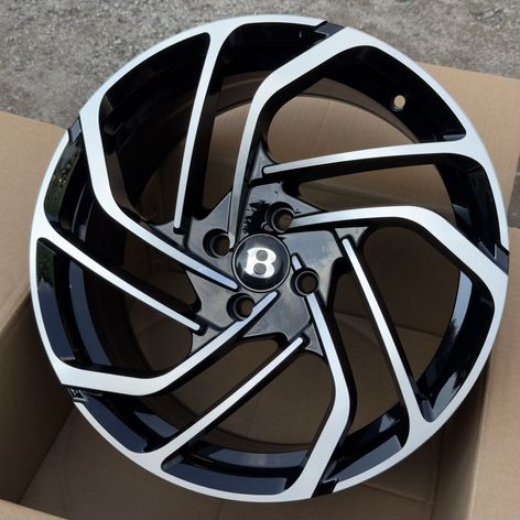Литые диски Sakura Wheels 181 8×R18 5×114.3