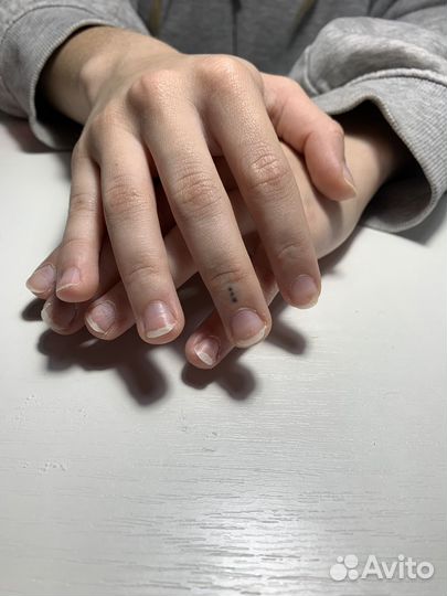 Модель на маникюр