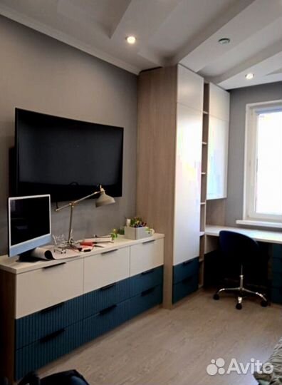 Рабочая зона у окна