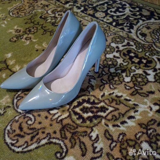 Туфли женские 41-42 размер на высоком каблуке