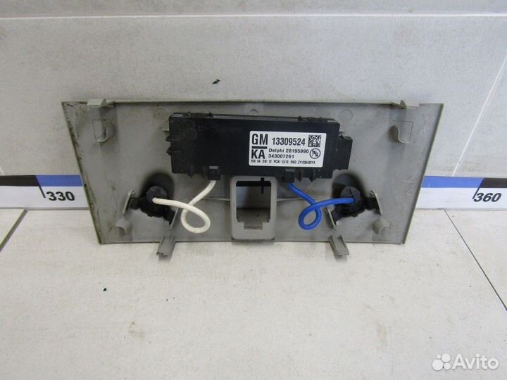 Накладка декоративная Astra J 2010