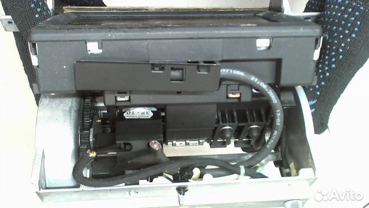 Дисплей мультимедиа Audi A8 (D3), 2003