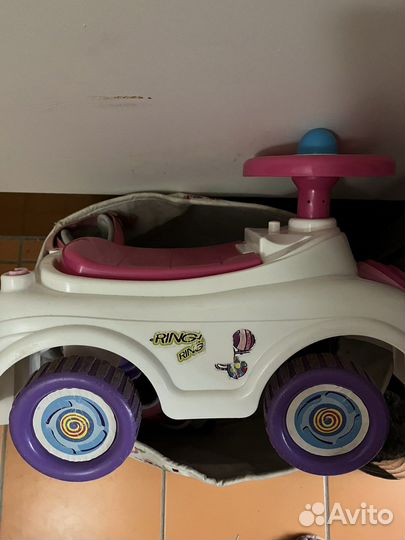 Машинка-каталка и ролики
