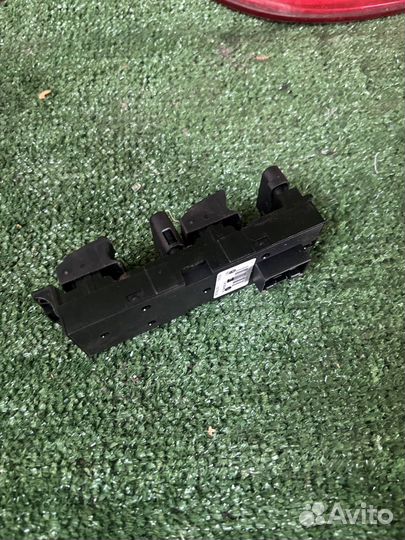 Блок кнопок стеклоподъемников passat b5