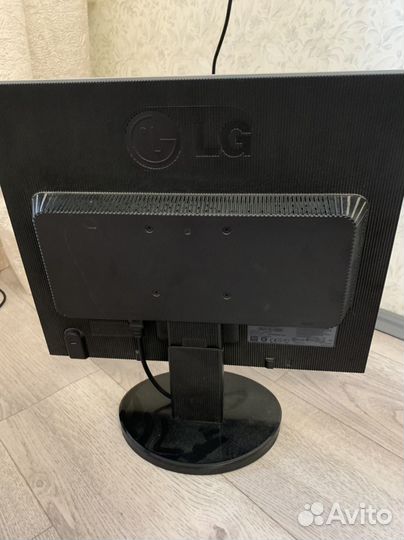 Монитор LG flatron l1953r, рабочий