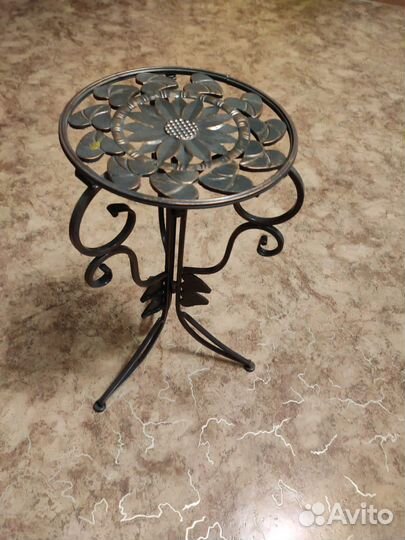 Подставка для цветов