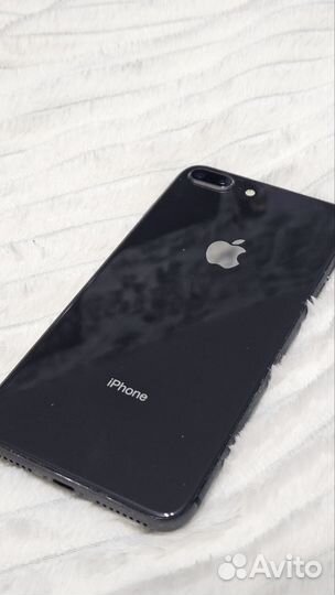 iPhone 8 Plus, 64 ГБ