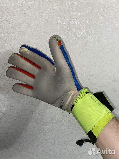 Вратарские перчатки Adidas Predator Pro Neuer