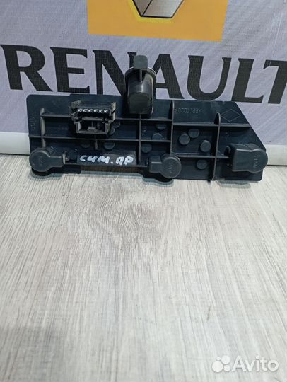 Плата заднего фонаря Renault symbol Прав