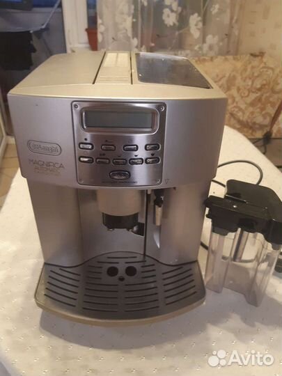 Кофемашинаdelonghi esam 3500.S