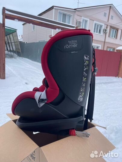 Автокресло britax romer trifix2 i size