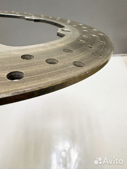 Задний тормозной диск Yamaha MT-09 2017 год