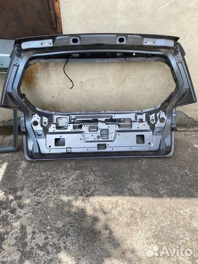 Крышка багажника mitsubishi outlander 3