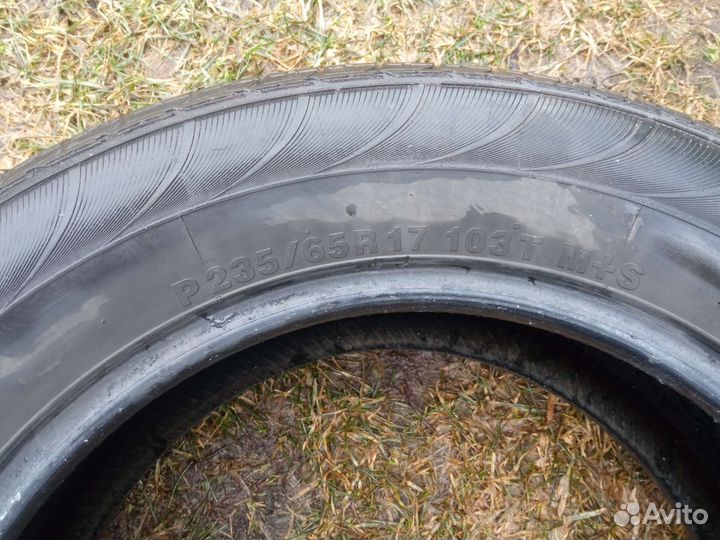 Kumho Solus KL21 235/65 R17