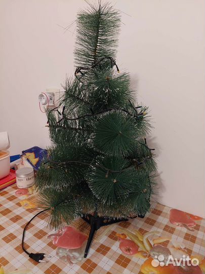 Елка искусственная с гирляндой в подарок