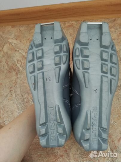 Лыжные ботинки