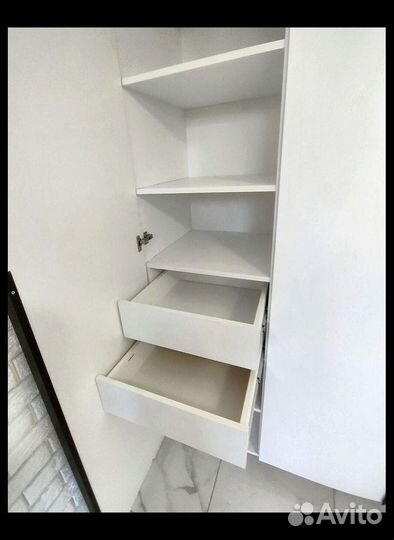 Распашной шкаф на заказ. Рассрочка