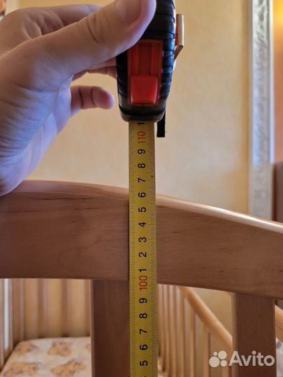 Кровать детская с маятником