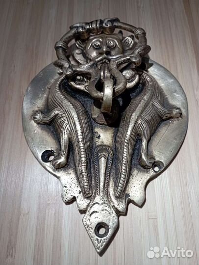 Антикварная бронзовая ручка на дверь Индия