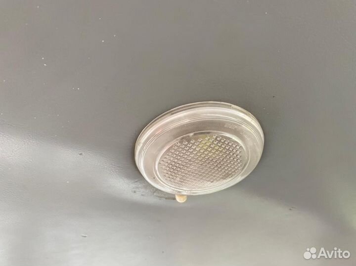 Плафон освещения салона Nissan Sunny B11