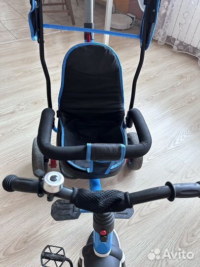 Трехколесный велосипед с ручкой