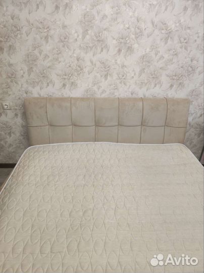 Перетяжка изголовья и кровати на дому