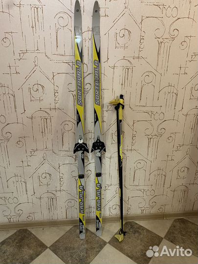 Беговые лыжи комплект