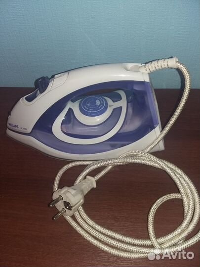 Утюг philips GC1705 паровой. Алюминиевая подошва