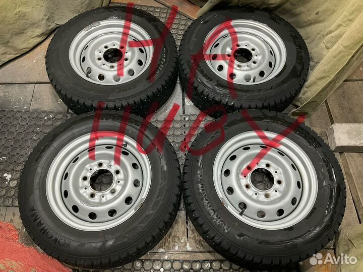 Yokohama Ice Guard Stud IG55 205/70 R15