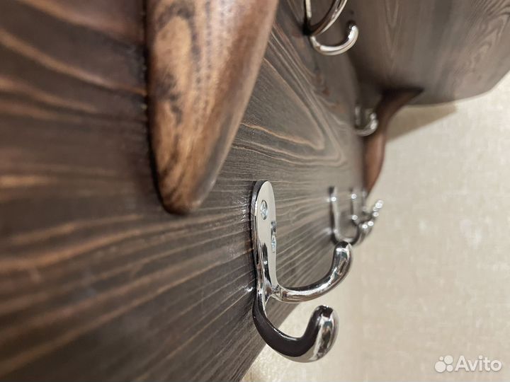 Вешалка в прихожую