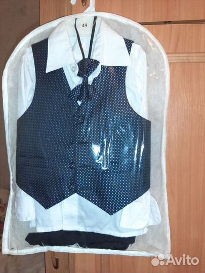 Костюм тройка на мальчика