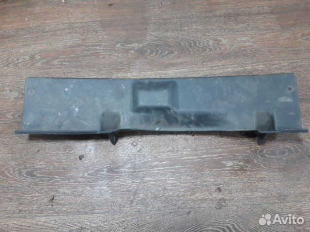 Накладка двери багажника задняя Toyota Corolla