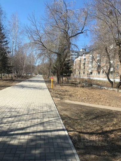 Доля в 3-к. квартире, 58,9 м², 2/5 эт.