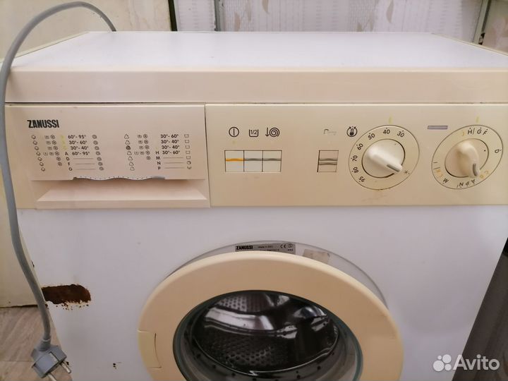 Стиральная машина Zanussi бу