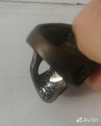 Кольцо череп