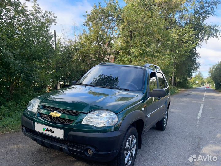 Chevrolet Niva, 2011