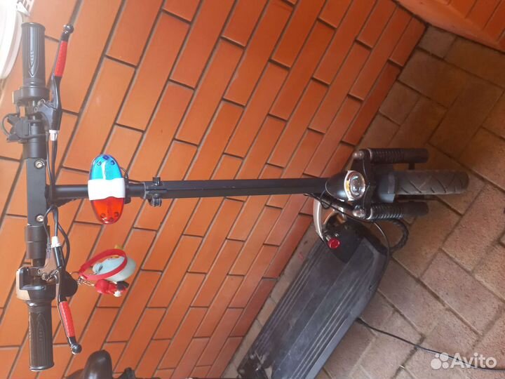 Электросамокат с ручкой газа 45 км ч