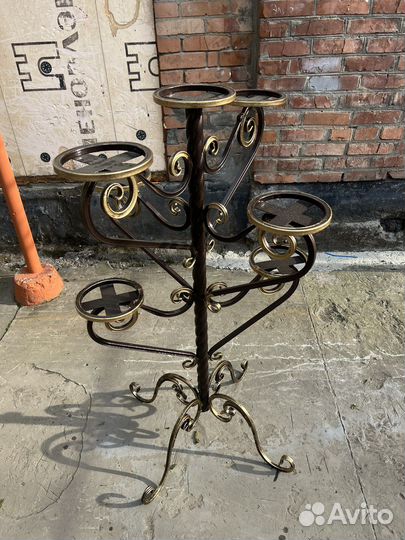 Подставка для цветов