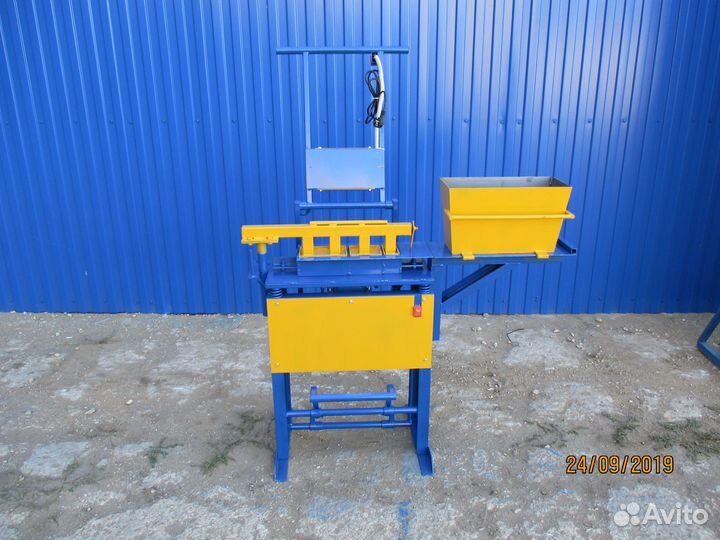 Станок для производства брусчатки