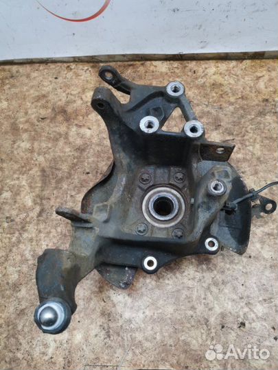 Кулак задний правый Ford Kuga 2 2.0 txma 2013