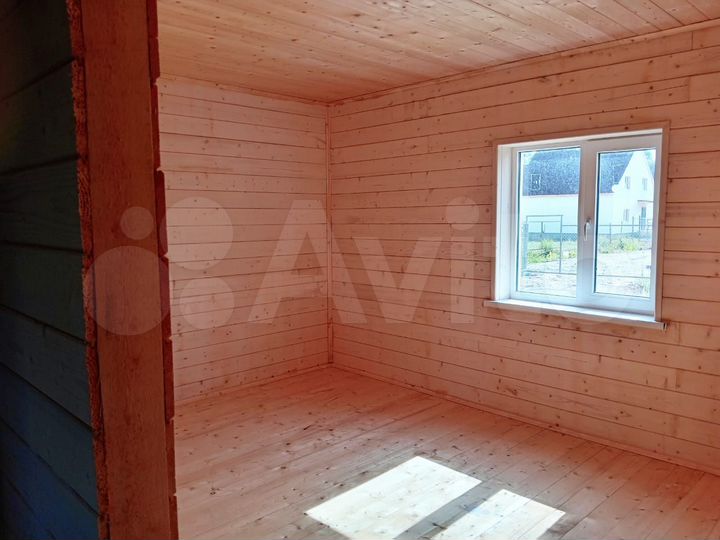 Коттедж 143 м² на участке 5 сот.