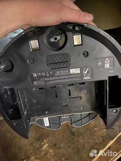 Продам irobot roomba 676