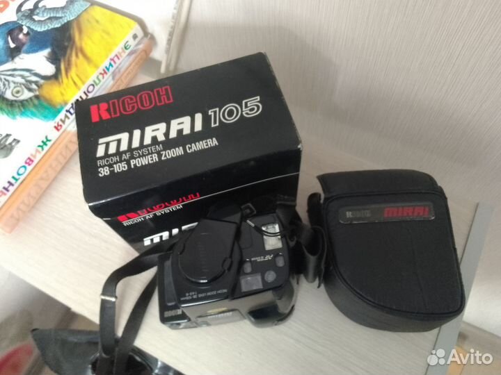 Пленочный фотоаппарат зеркальный